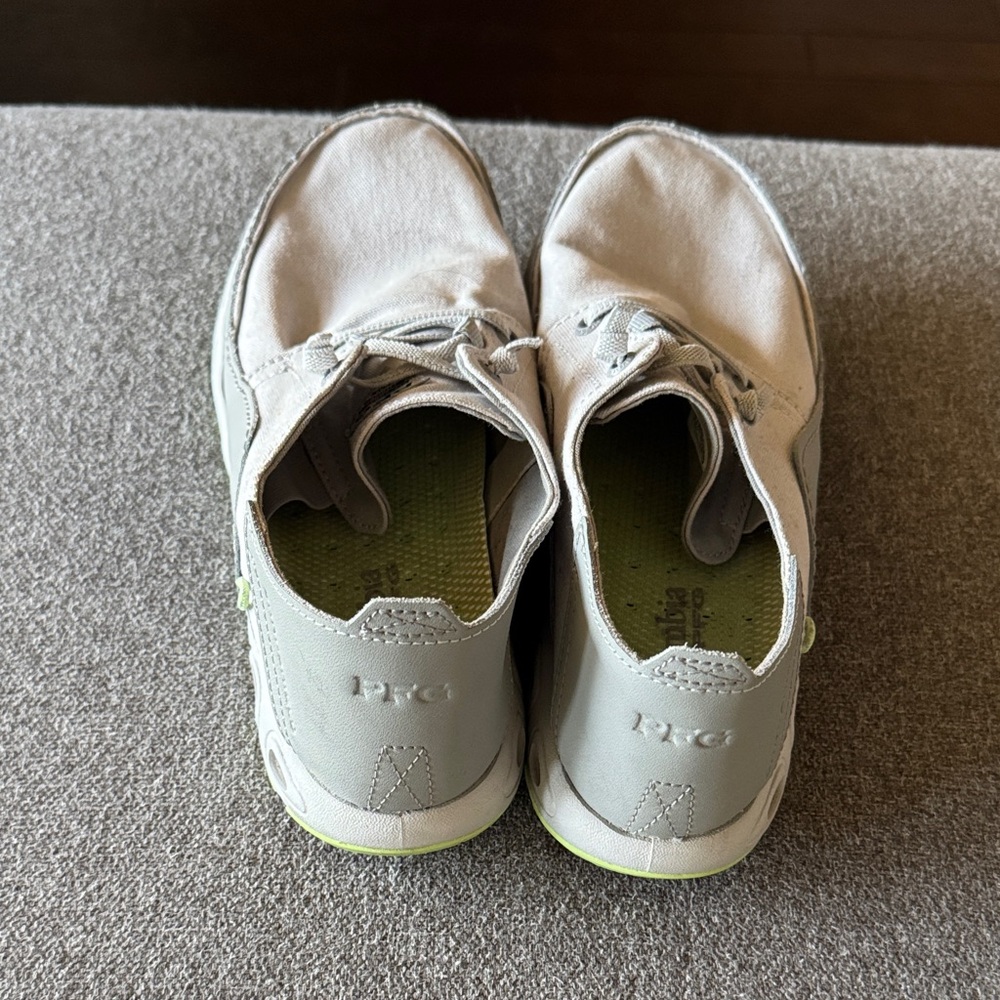 Columbia Light Gray Canvas Slip on Shoes - Picture 9 of 11
